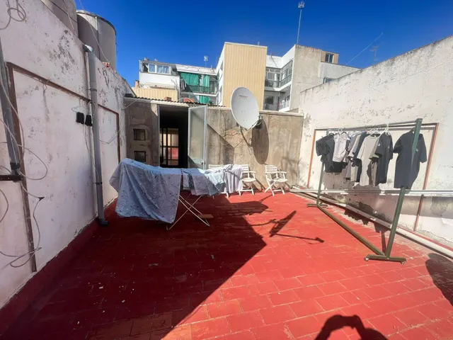 Amplio Apartamento con Terraza Privada en La Llàntia, Mataró — 21