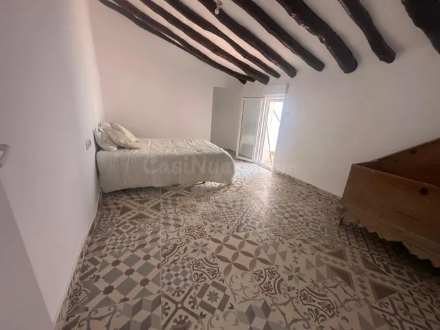 Casa semireformada de 2 plantas en Monóvar – 4 habitaciones, - foto 4