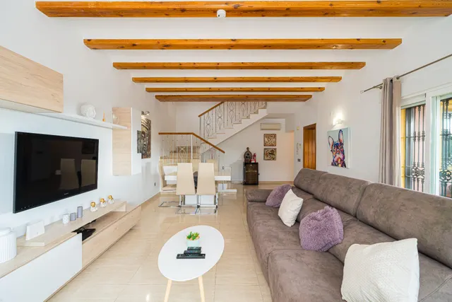 Villa  de 5 dormitorios en venta en Orba, Costa Blanca. — 3