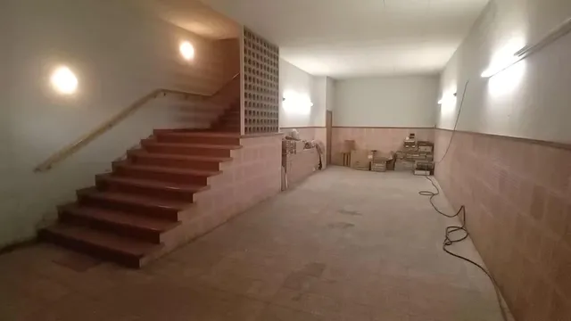 CASA CON AMPLIA TERRAZA EN ALCARRÀS — 26