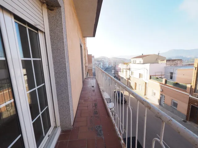 SE VENDE PISO EN IGUALADA, ZONA PONENT — 3