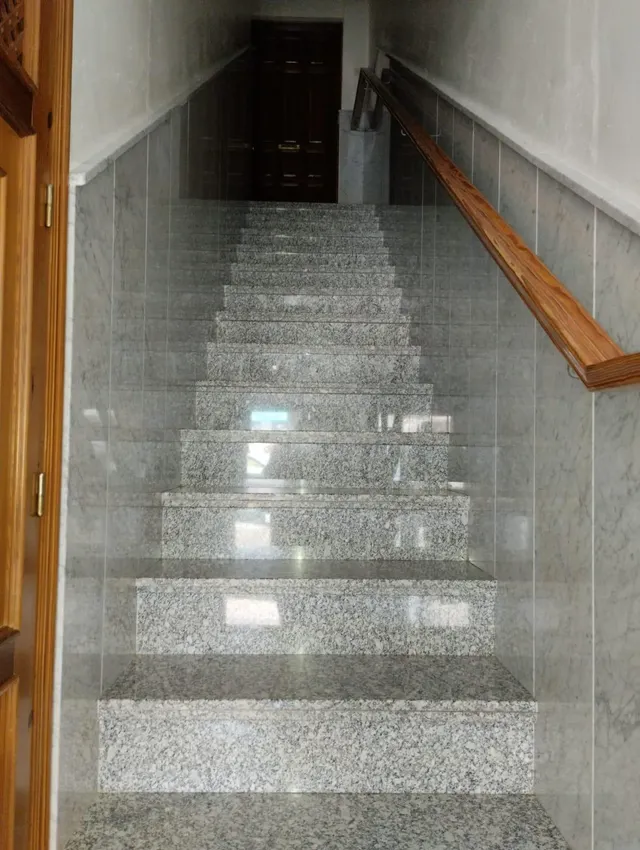 Venta de piso en Estepa, ubicación excelente - foto 2