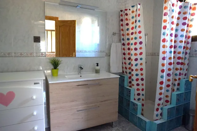 OPORTUNIDAD CHALET URBANO CON PISCINA EN LA GALIA — 22