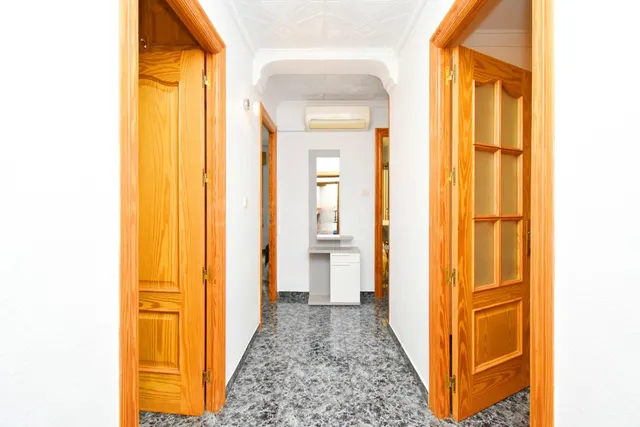 VIVIENDA DE PLANTA BAJA CON SOLARIUM Y COCHERA — 4