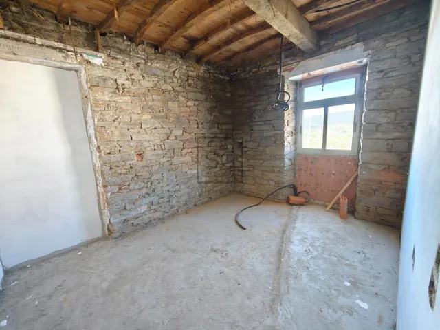 Casa en Campolongo, Pontedeume. — 9