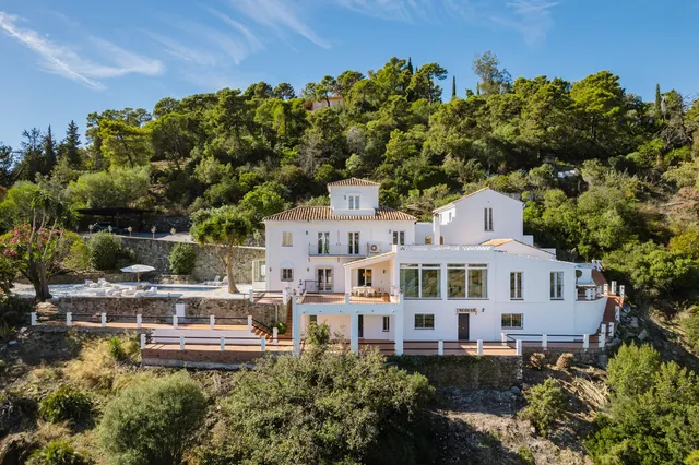 Chalet 6 habitaciones 531m² en venta - El Madroñal — 39