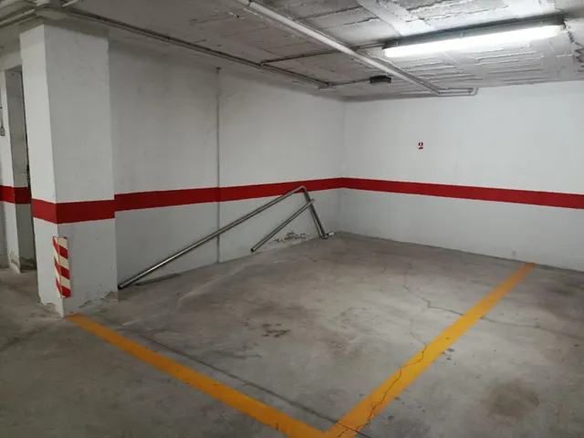 Amplio Piso en San José con Garaje y Ascensor — 27