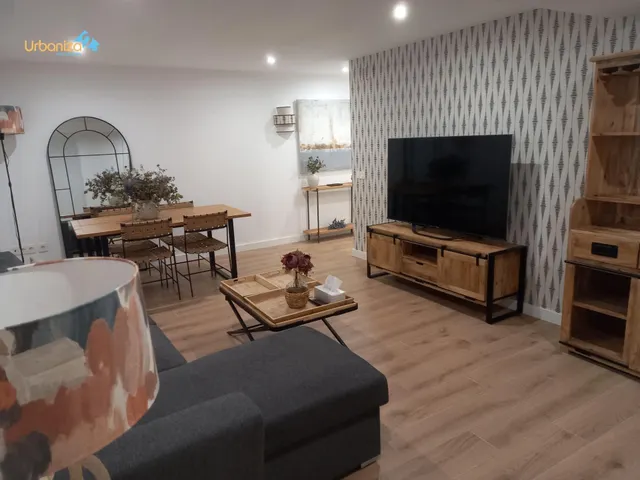 SE VENDE LOCAL ADAPTADO COMO APARTAMENTO EN SEMISOTANO DE 1 