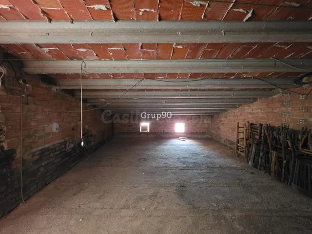 Espectacular casa de 567 m2 con infinitas posibilidades en Almenar — 48