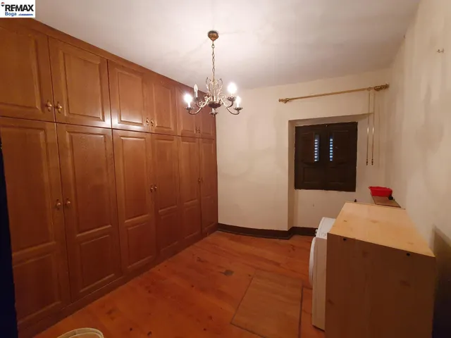 Amplia casa en sitio privilegiado. — 20