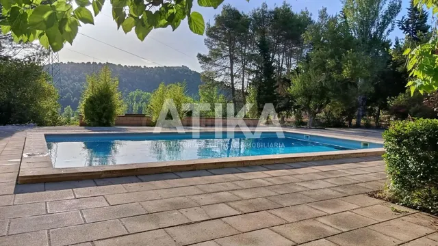 CHALET CON VISTAS A LA MONTAÑA EN VENTA - URBANIZACIÓN EL PI