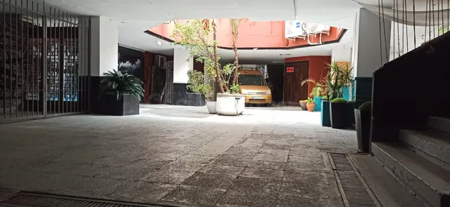 Local comercial 145m² en venta - Marbella - foto 3