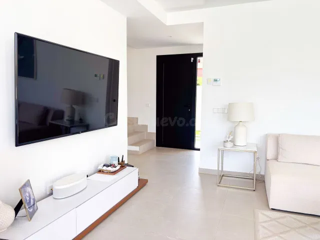 Villa 3 habitaciones 130m² en venta - Lomas de Cabo Roig — 28
