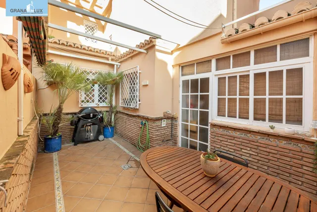ADOSADA EN HUETOR VEGA — 15