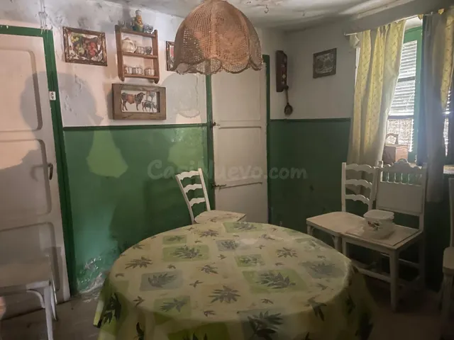 CASA EN EL PUEBLO DE BERCIAL - foto 4