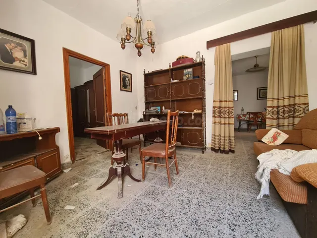 Casa de pueblo para reformar - foto 2