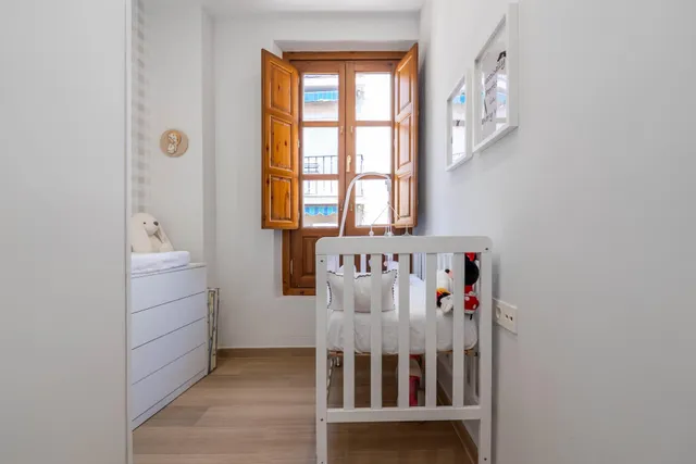 VENTA DE CÉNTRICO PISO CON LICENCIA TURÍSTICA - GRANADA — 18