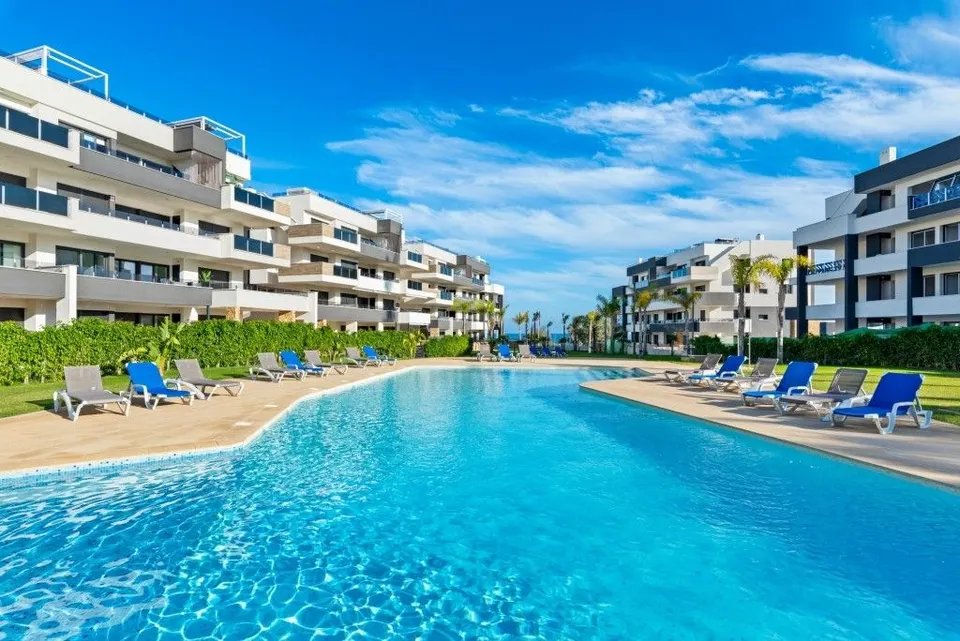 Apartamento en Orihuela Costa – ¡A solo minutos de la playa! 🏖️