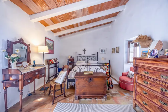 Casa Independiente en pleno Casco Antiguo. — 30