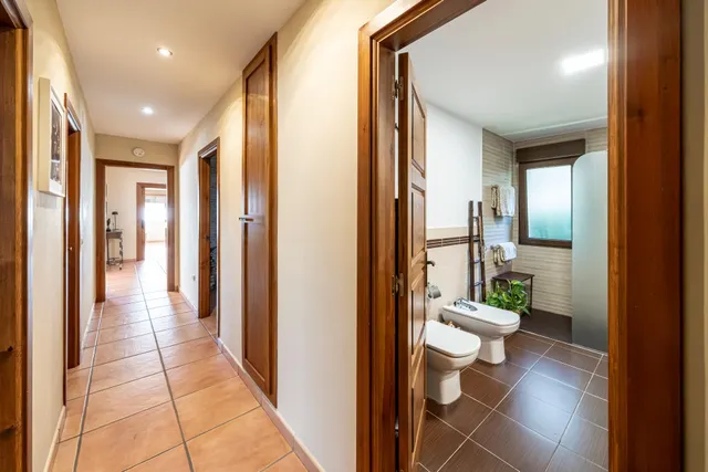 Chalet unifamiliar independiente de 320 m2 parcela de 992 con piscina y certificación A — 35