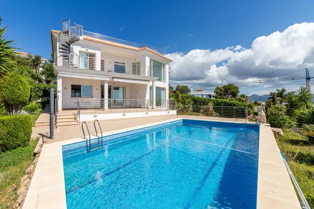 Espectacular chalet con vistas al mar