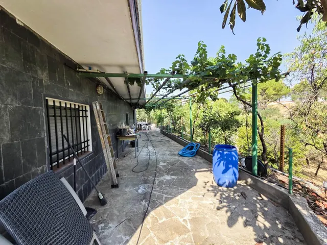 CASA CON PISCINA EN VENTA EN LA URBANIZACIÓN RIVES BLAVES DE - foto 3
