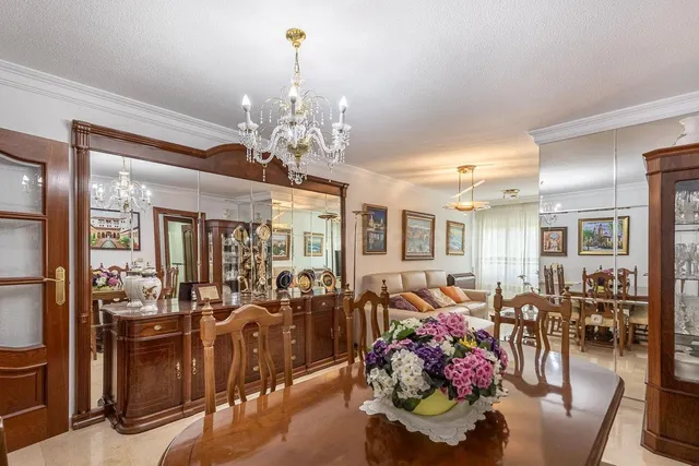 ¡Magnífico piso en venta en la zona de Mondragones, Granada! - foto 3