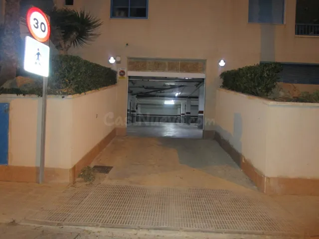 PARKING EN SANTIAGO BERNABEU - foto 2
