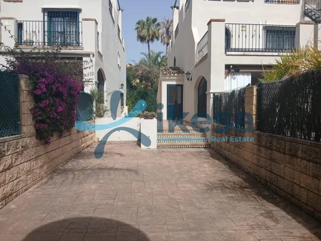 Venta de Casa adosada en Marbella, Málaga. - foto 4