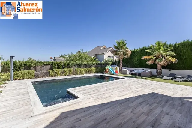 Chalet en Cañadas del Parque, Dilar — 4