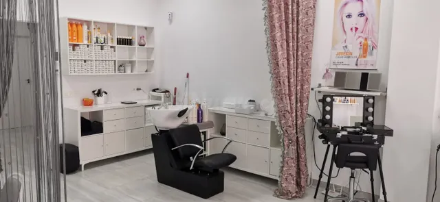 LOCAL COMERCIAL EN LA ZENIA — 2