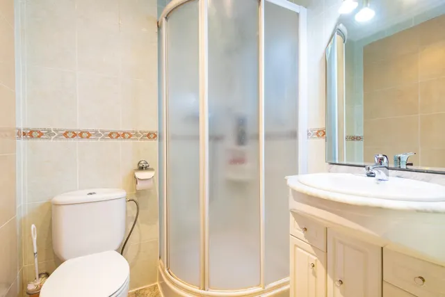 Piso en venta en calle Alcácer Valencia — 16
