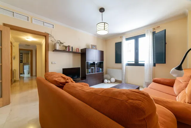 Piso 2 habitaciones 83m² en alquiler - Gran via — 8