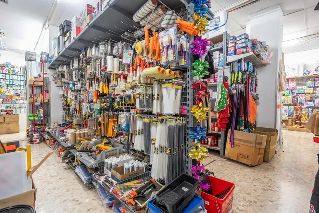 HUERCAL ALMERIA - PUEBLO: LOCAL COMERCIAL CON ALMACEN/COCHERA — 16