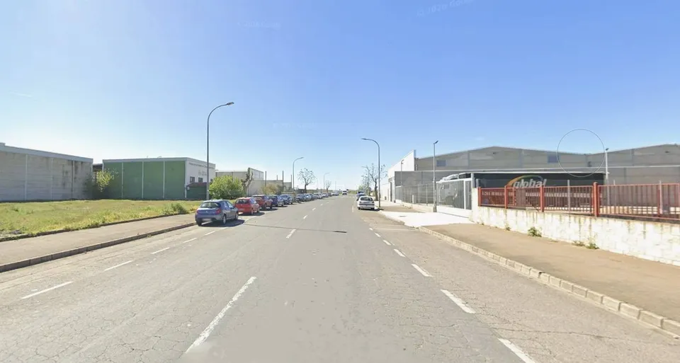 Venta nave industrial en Torralba de Calatrava (Ciudad Real)