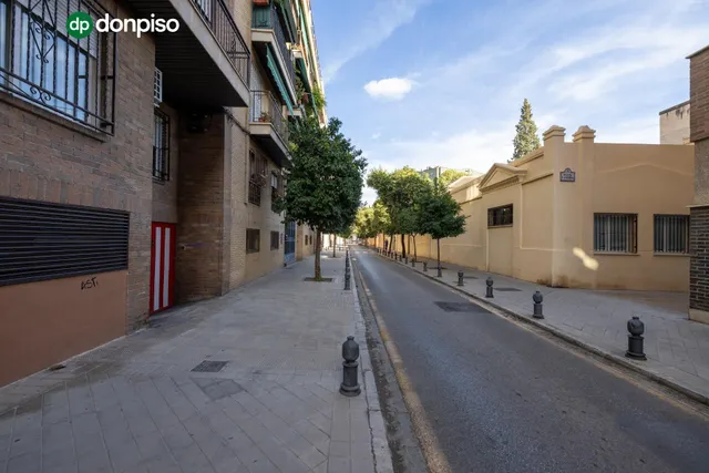 Local comercial de 150 m2 entre Camino de Ronda y Alhamar – doble acceso — 19