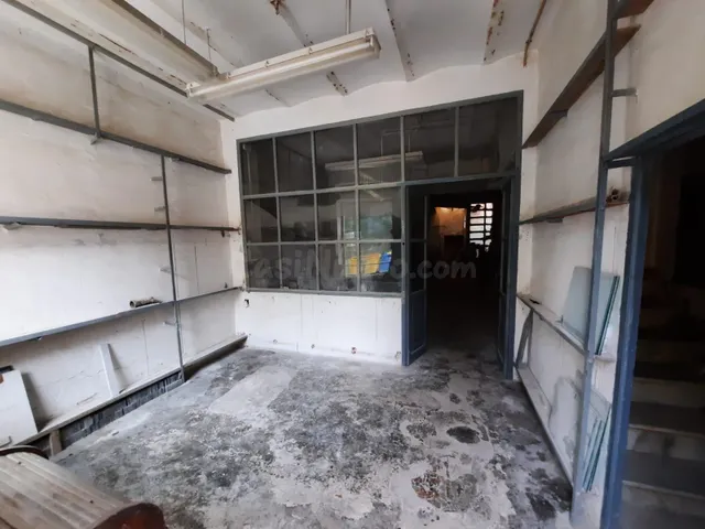 CASA PARA REFORMAR FRENTE AL PARQUE — 5