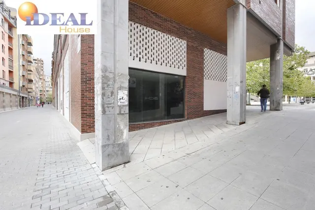 Oportunidad de inversión en local comercial al lado de Constitución. — 5