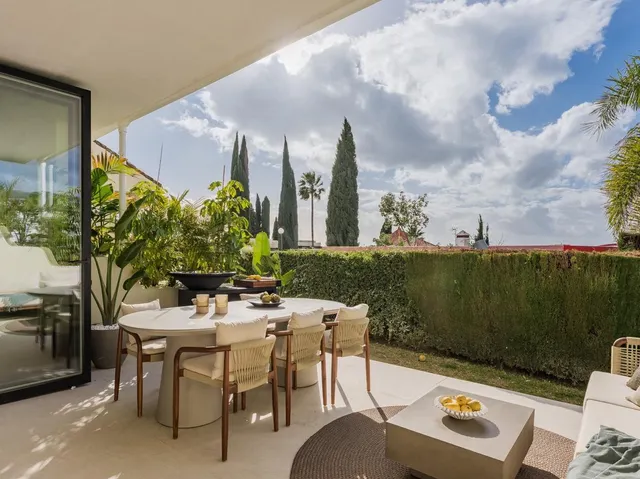 CASA ADOSADA EN NUEVA ANDALUCIA, ALTOS DE ALOHA MARBELLA — 4