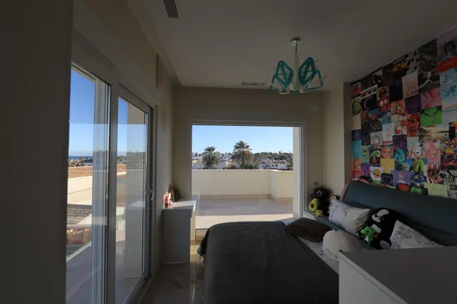 Villa de Lujo a pie de playa en la Zenia, Orihuela Costa — 20