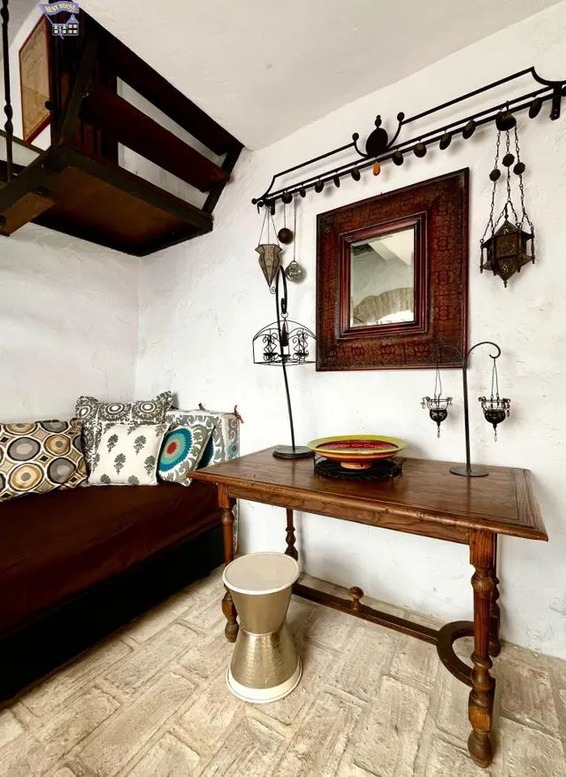 SE VENDE 2 PROPIEDADES  EN EL CASCO ANTIGUO DE ARCOS — 23