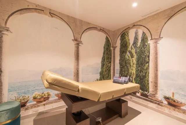 Chalet 4 habitaciones 640m² en venta - Costa del Sol — 40