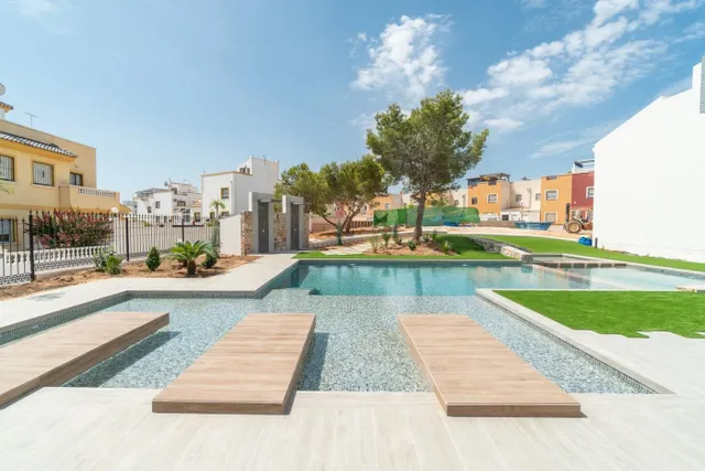 Nuevo conjunto residencial en Los Balcones (Torrevieja) — 2