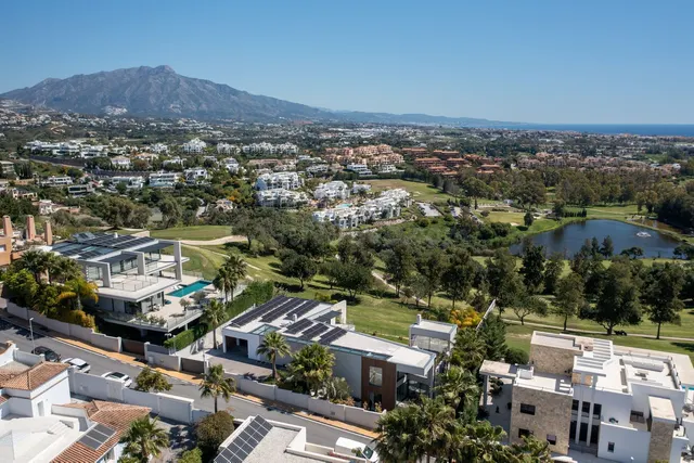 Chalet 5 habitaciones 407m² en venta - Costa del Sol - foto 2