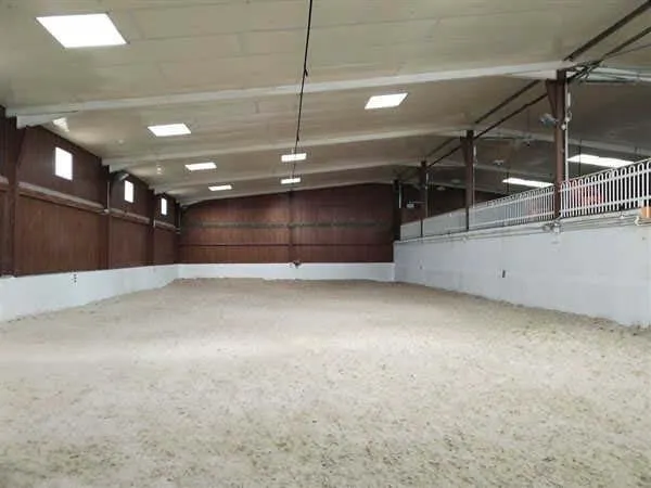 COMPLEJO HIPICO EN VENTA — 17