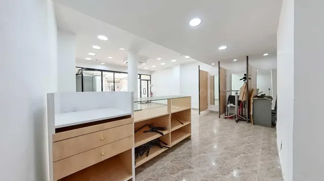 Local comercial 100m² en venta - Can mariner - foto 5