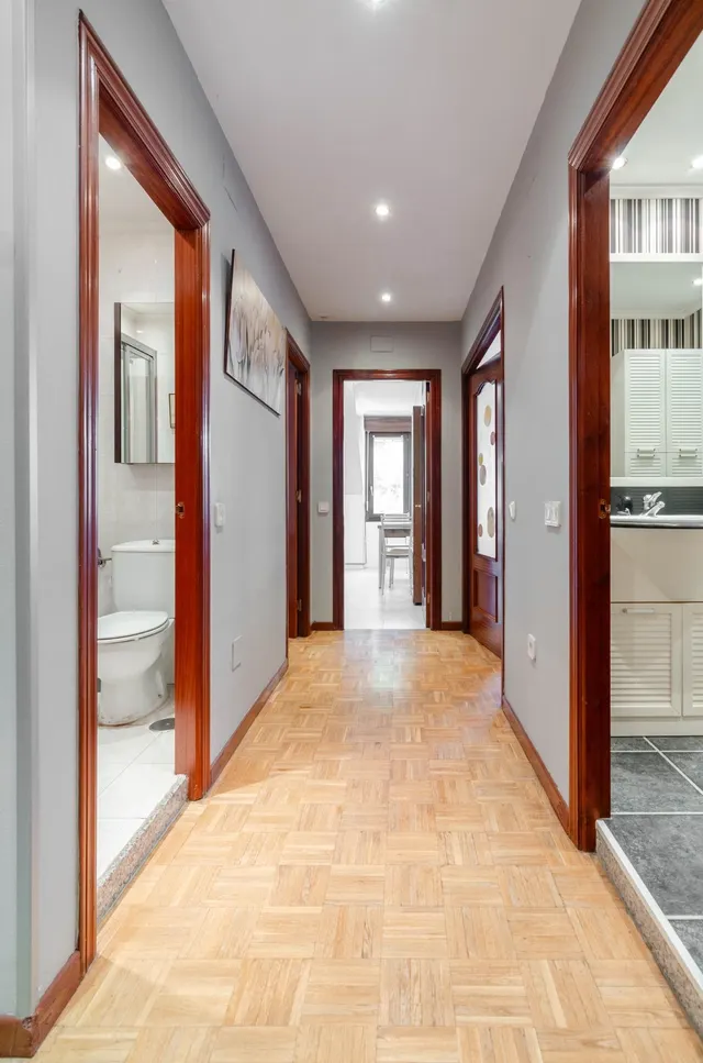 PRECIOSO PISO EN OLLONIEGO A TAN SÓLO 10 MINUTOS DE OVIEDO — 25