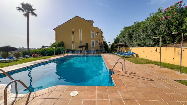 Ático dúplex de 3 dormitorios en Bel Air, Estepona — 33
