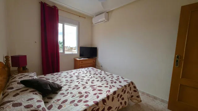 Gran apartamento en Torrevieja: 1 hab, 1 baño — 8