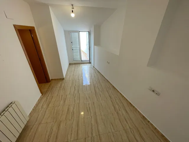 Dúplex céntrico en venta en Olesa de Montserrat, con terrazas y parking — 9